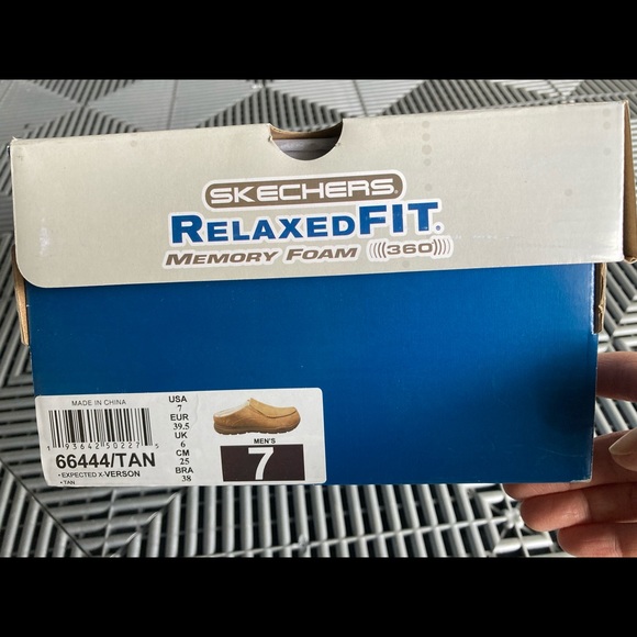 NWT Skechers men’s Expected X-Verson relaxed fit house slippers - Picture 5 of 8